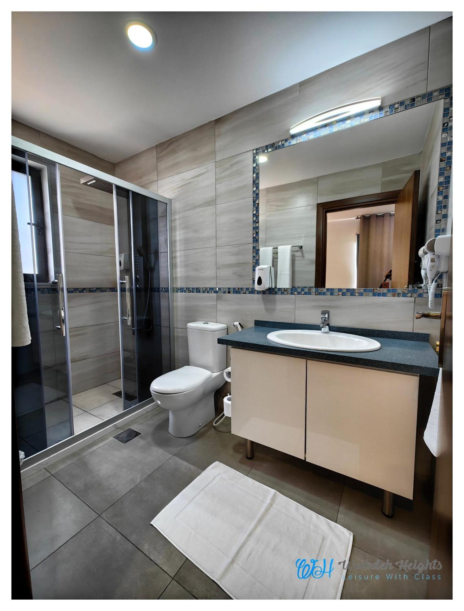 Weibdeh Heights Hotel Suites Amman Eksteriør bilde