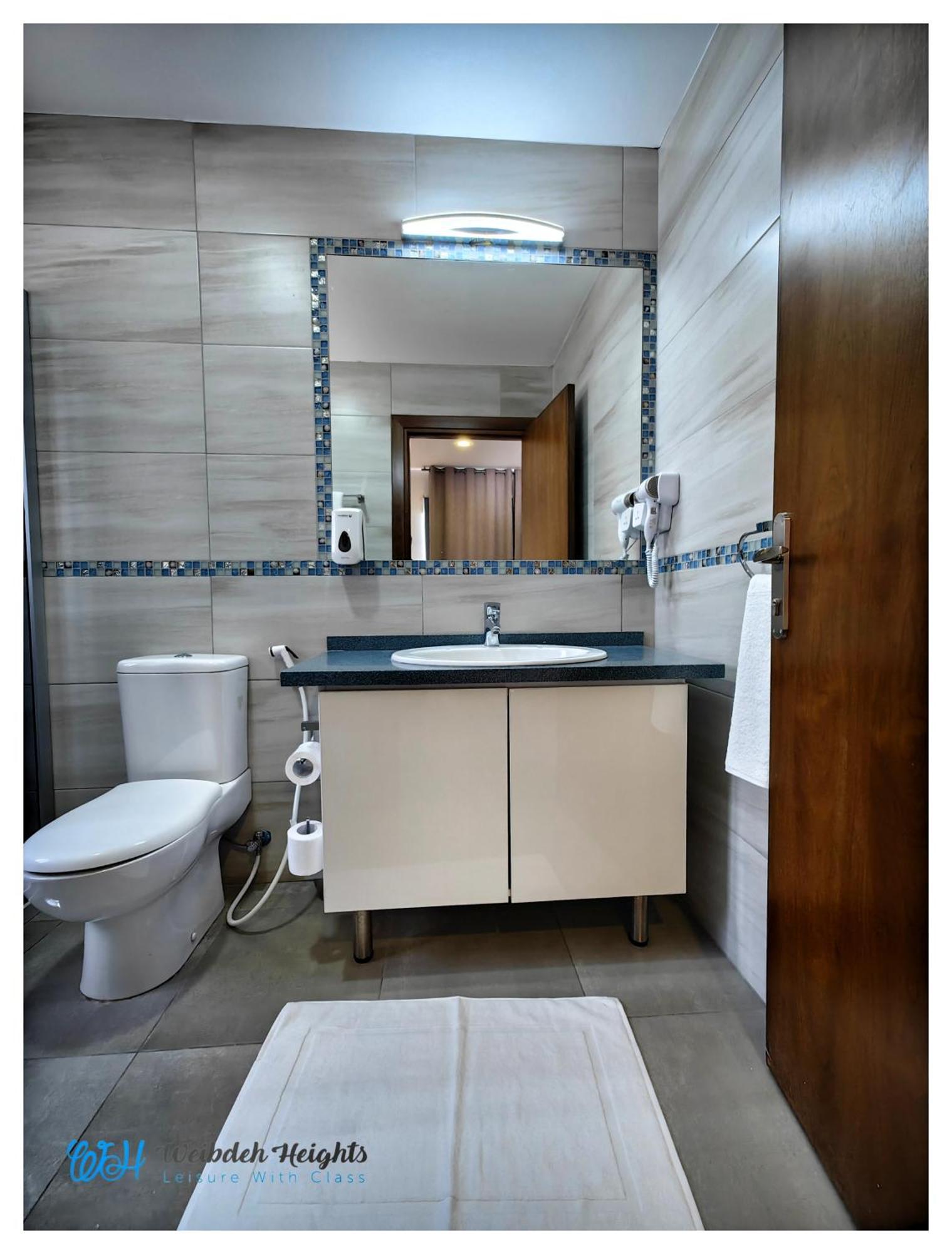 Weibdeh Heights Hotel Suites Amman Eksteriør bilde